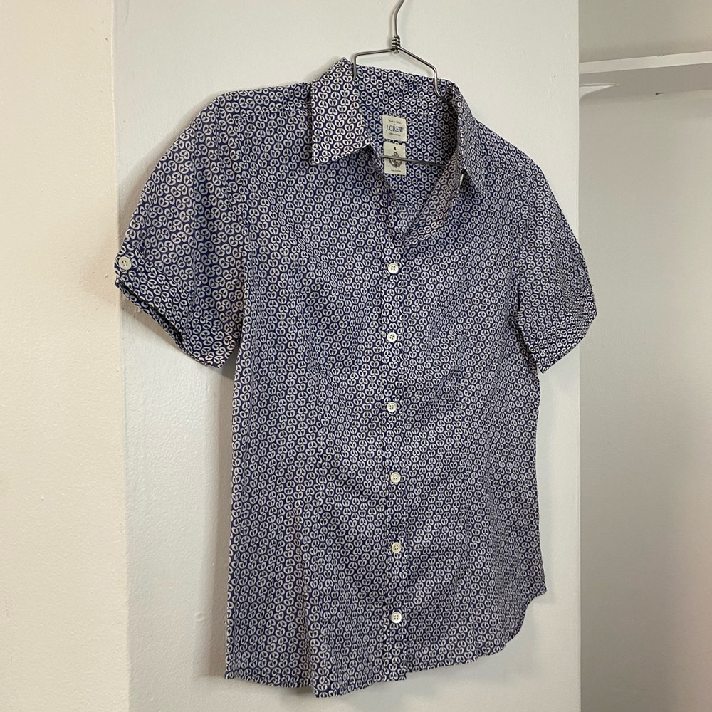 J.Crew Blue White Patterned Short Sleeve Shirt Womens Size 4 Button Up Casual